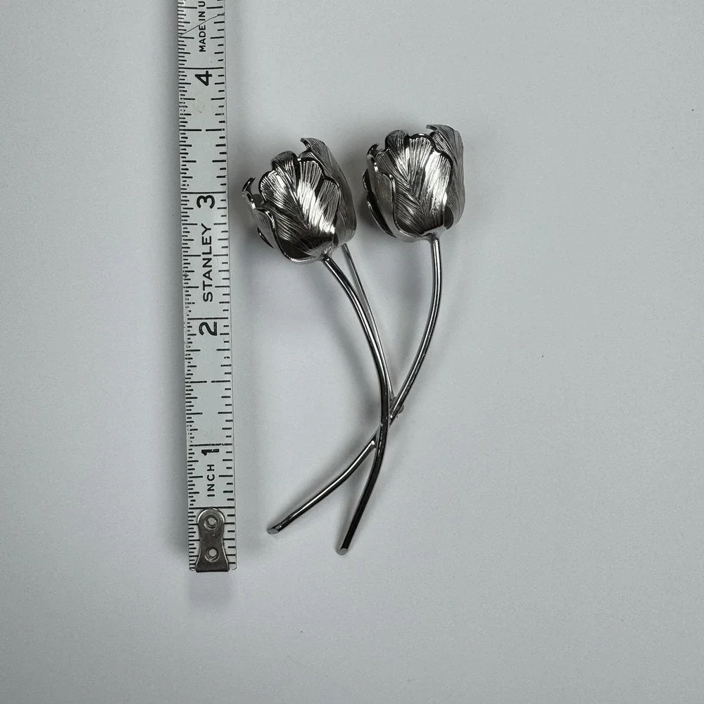 Vintage Giovanni Signed '60s Brushed Silver Tone Stemmed Roses Flower Brooch Pin